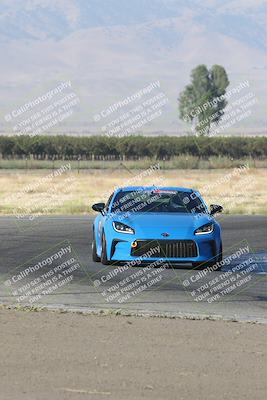 media/Sep-15-2024-Speed Ventures (Sun) [[7a54f7ed2f]]/86 Group/Session 1 (Outside Grapevine)/